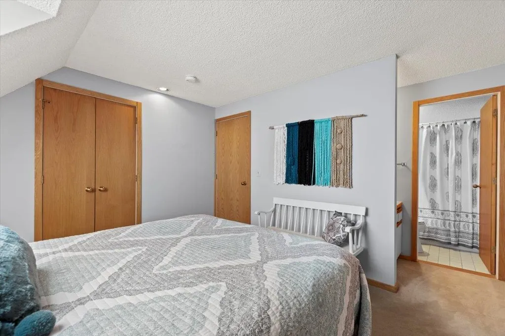 86 Turkey Run Road Winhall VT 05340
