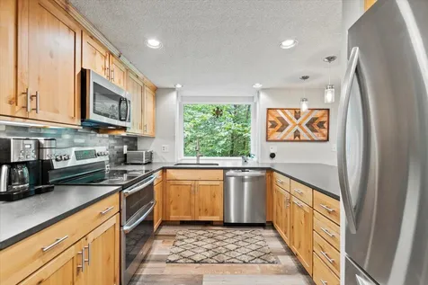 86 Turkey Run Road Winhall VT 05340