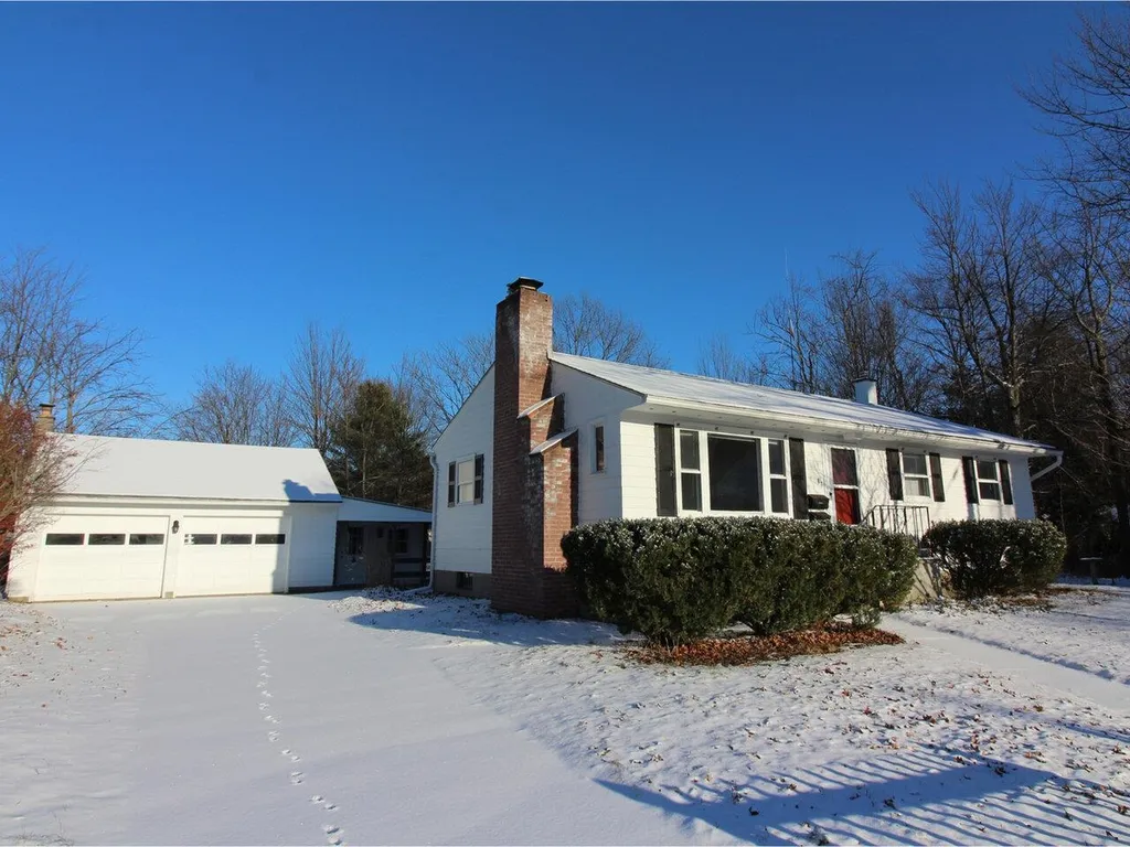 87 Arlington Court Burlington VT 05408