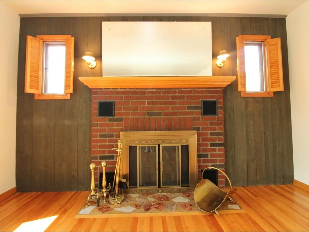 87 Arlington Court Burlington VT 05408