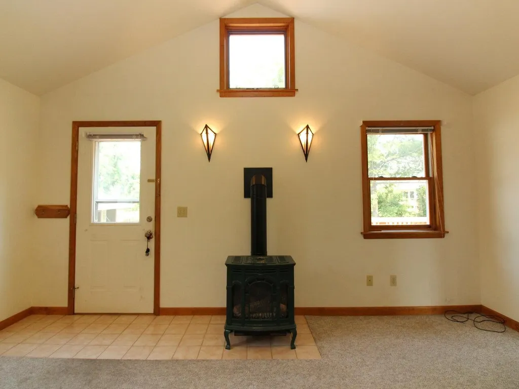 87 Arlington Court Burlington VT 05408
