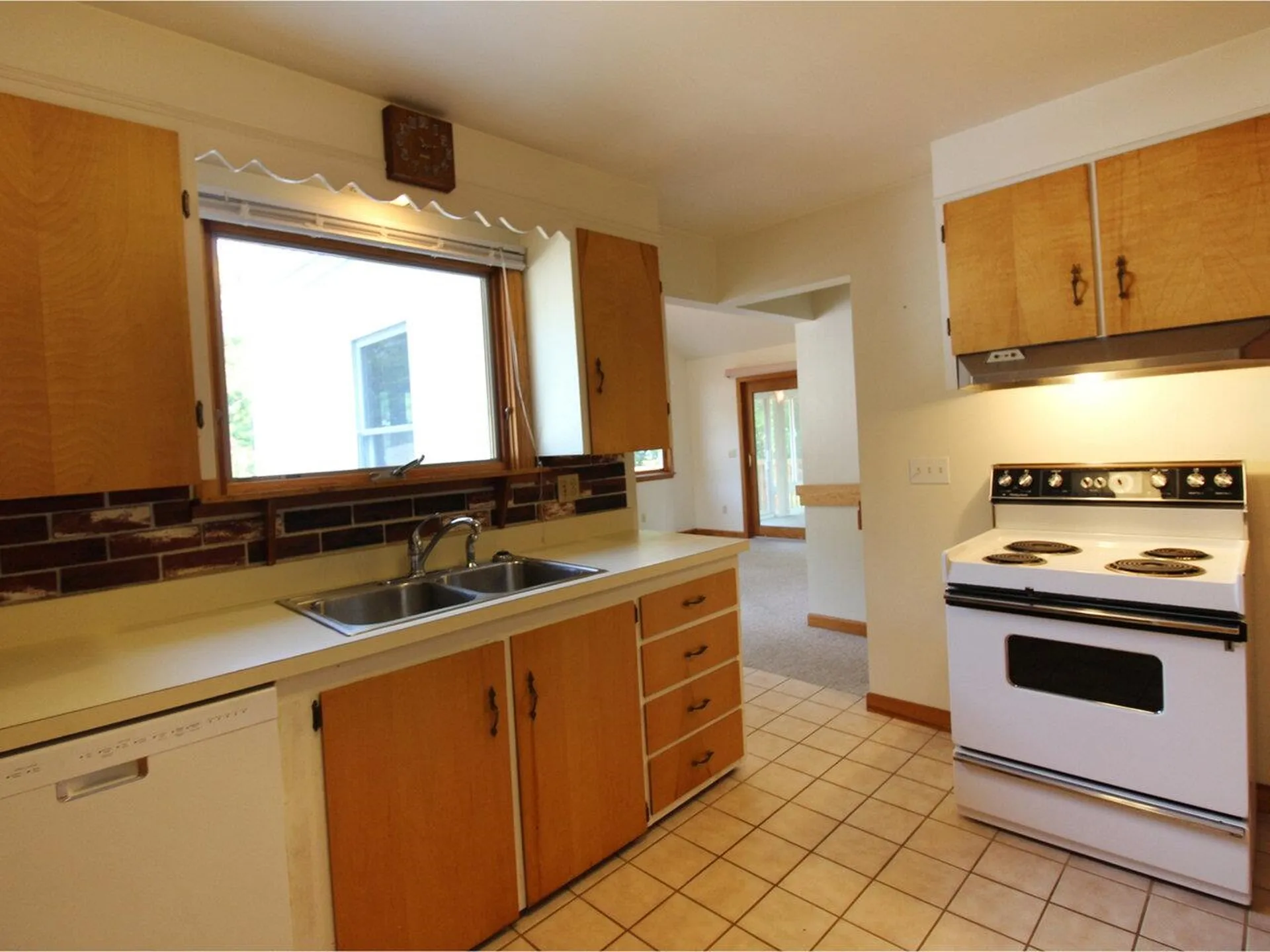 87 Arlington Court Burlington VT 05408