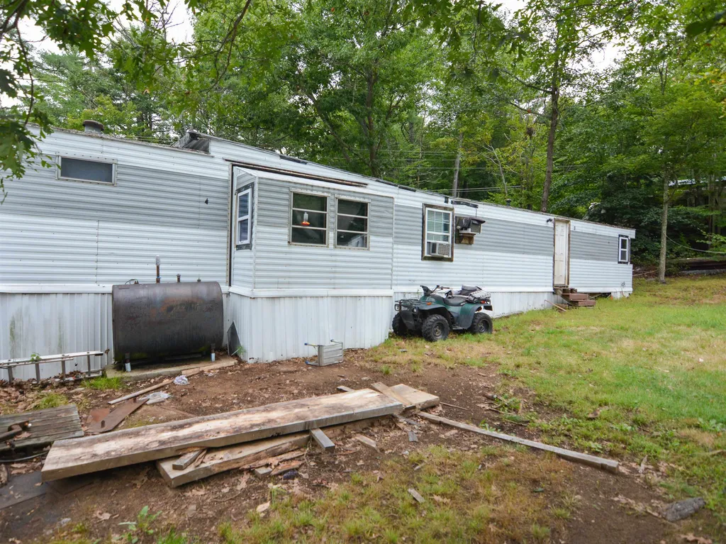 23 Catamount Hill Drive Allenstown NH 03275