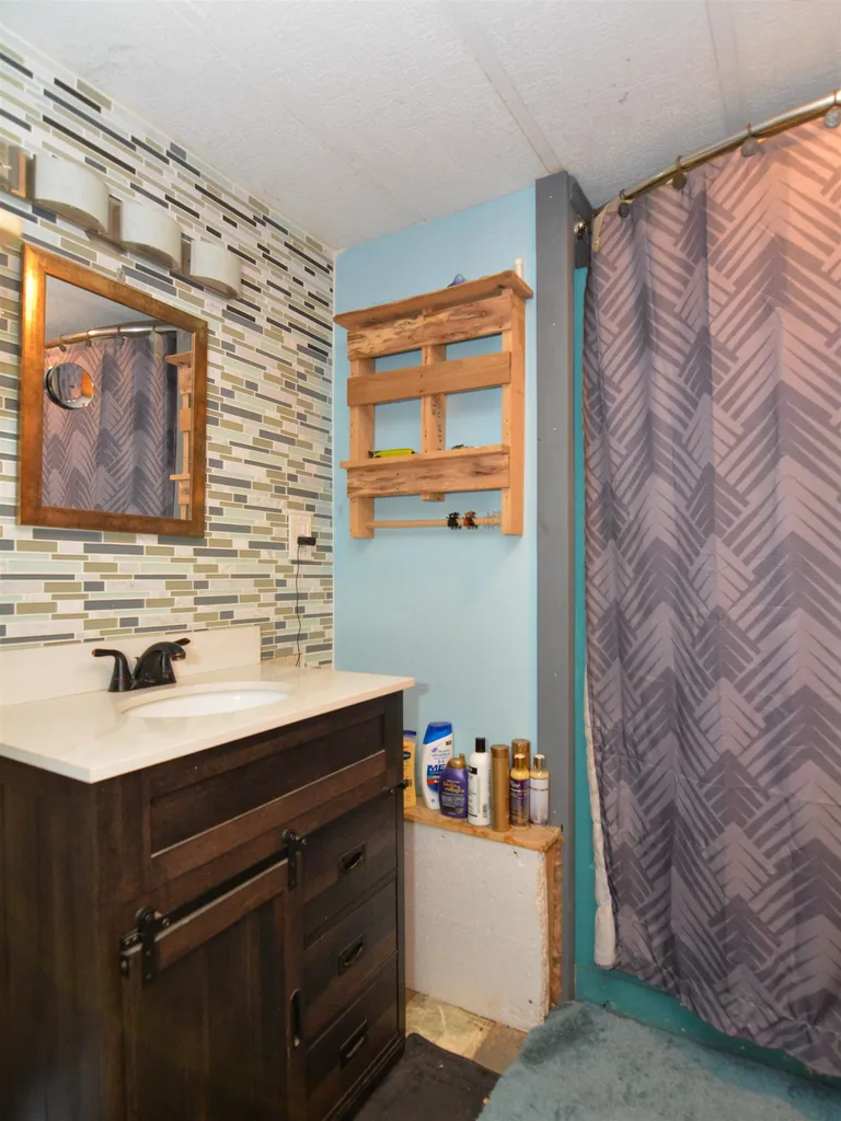 23 Catamount Hill Drive Allenstown NH 03275