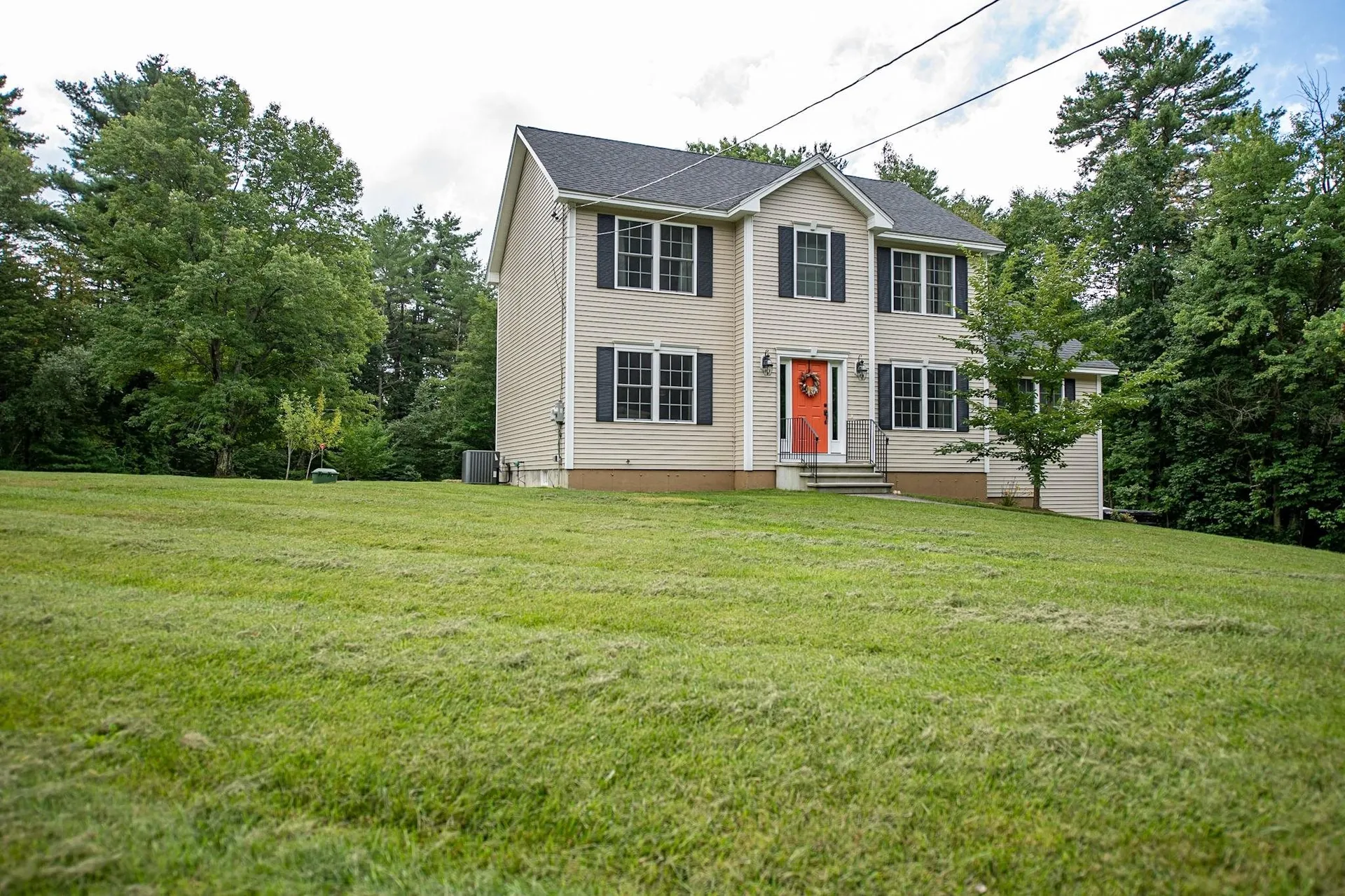 93 Rockingham Road Auburn NH 03032