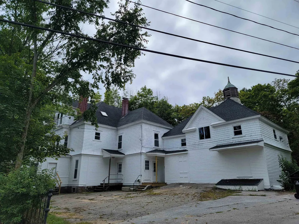 8 Winter Street Tilton NH 03276