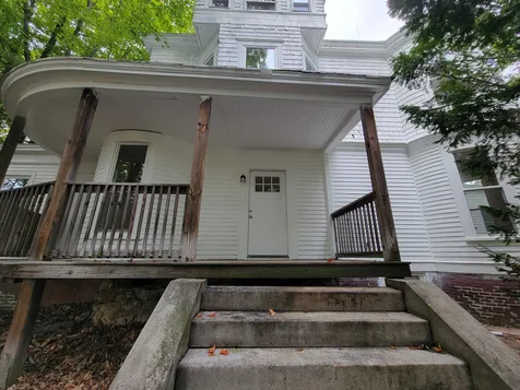 8 Winter Street Tilton NH 03276