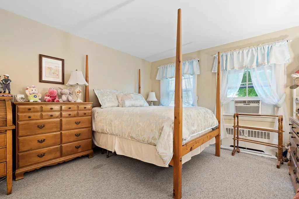 243 High Street Hampton NH 03842