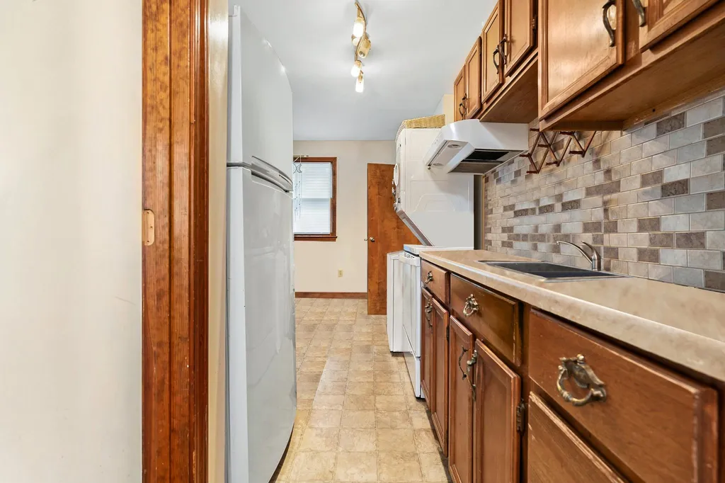 243 High Street Hampton NH 03842