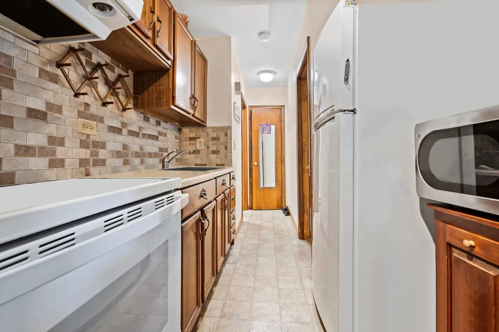 243 High Street Hampton NH 03842