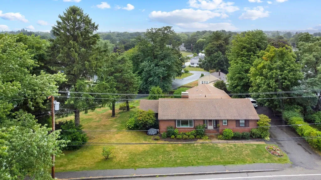 243 High Street Hampton NH 03842