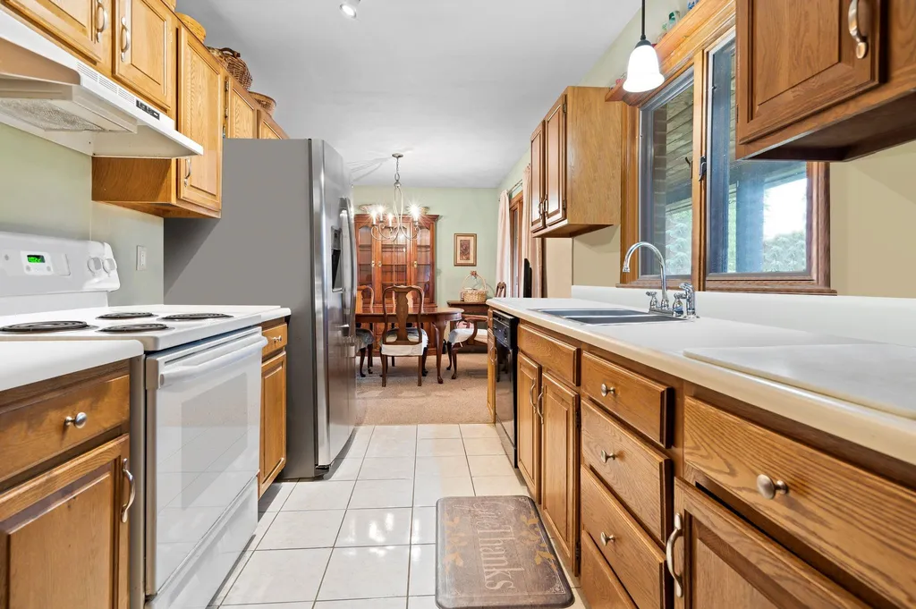 243 High Street Hampton NH 03842