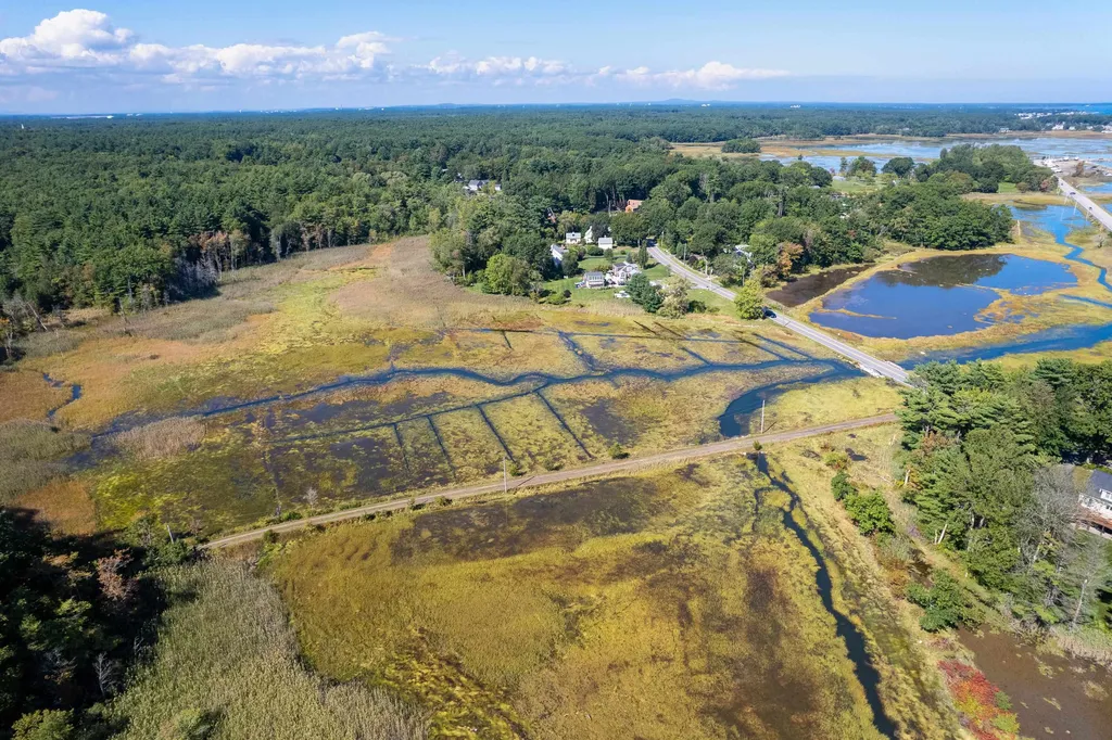 90 Locke Road Rye NH 03870