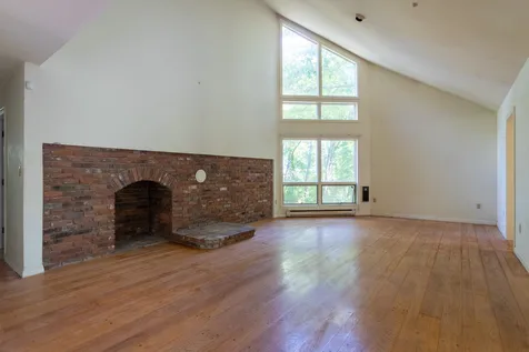 90 Locke Road Rye NH 03870