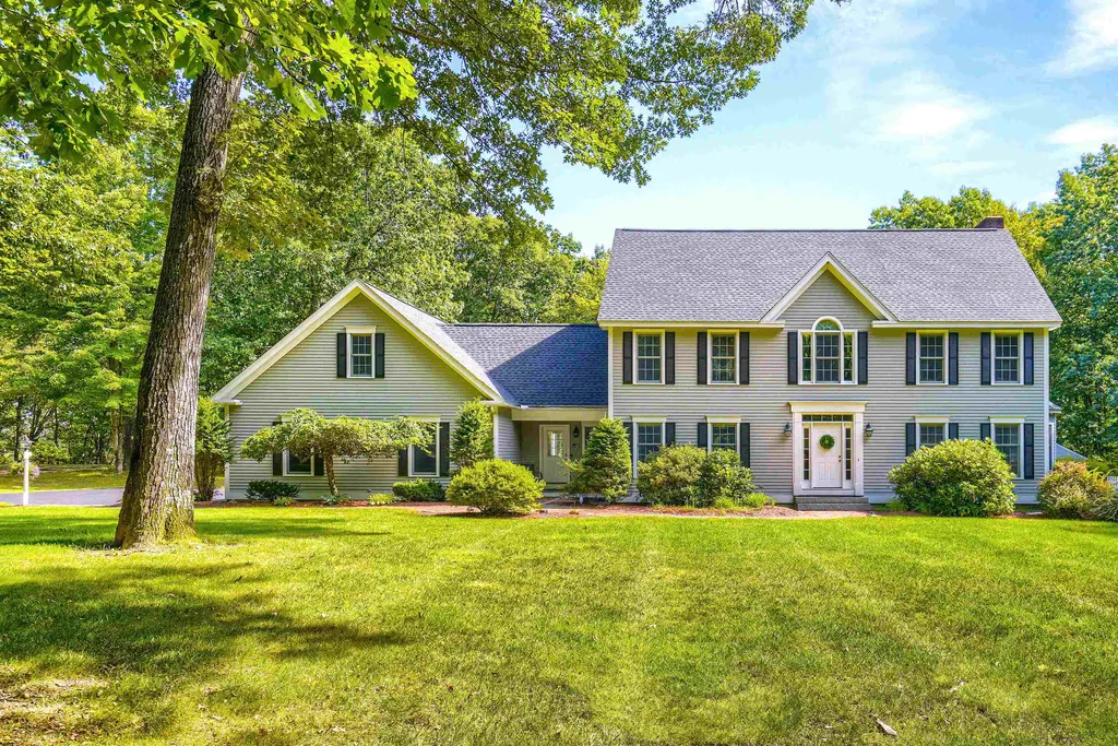 12 Whittemore Lane Amherst NH 03031