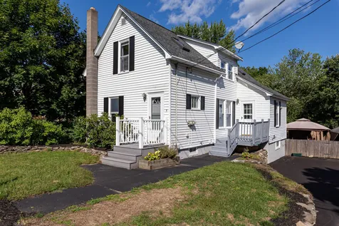 5 Woodlawn Avenue Bedford NH 03110