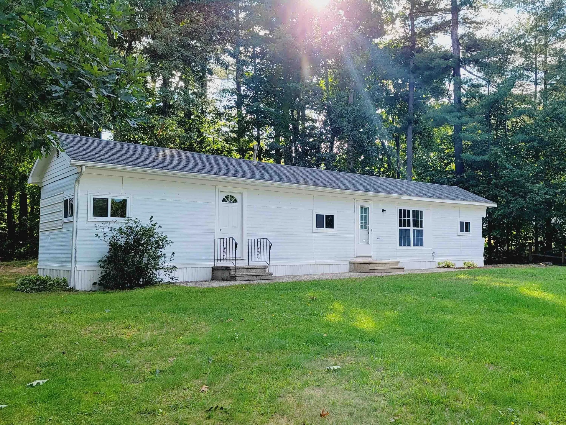 5 Ponderosa Avenue Nashua NH 03062