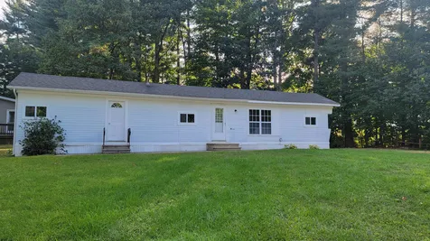 5 Ponderosa Avenue Nashua NH 03062