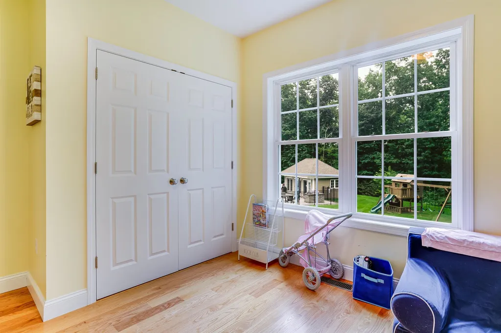 63 Northland Road Windham NH 03087