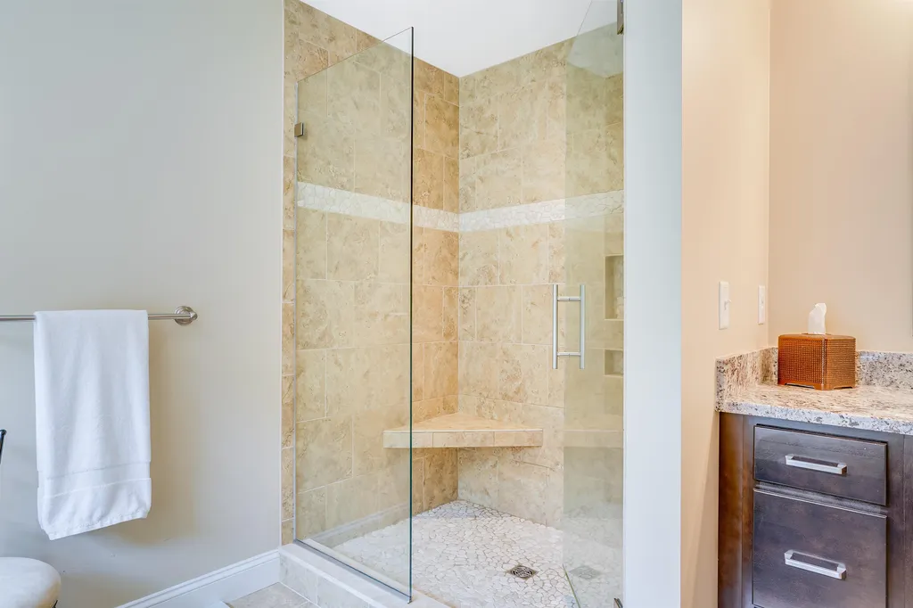 63 Northland Road Windham NH 03087