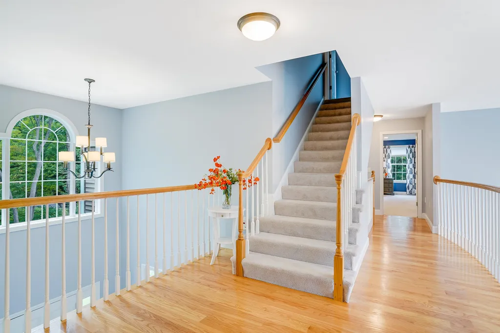 63 Northland Road Windham NH 03087