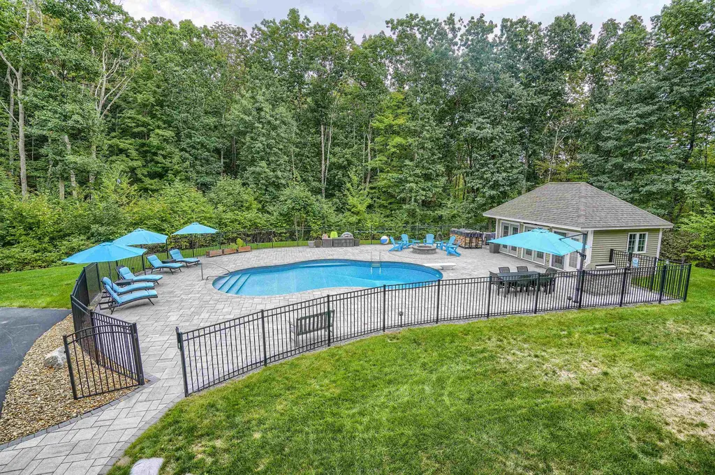 63 Northland Road Windham NH 03087