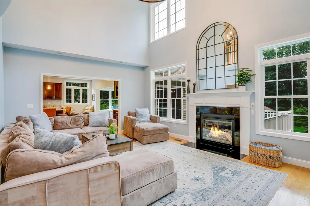 63 Northland Road Windham NH 03087