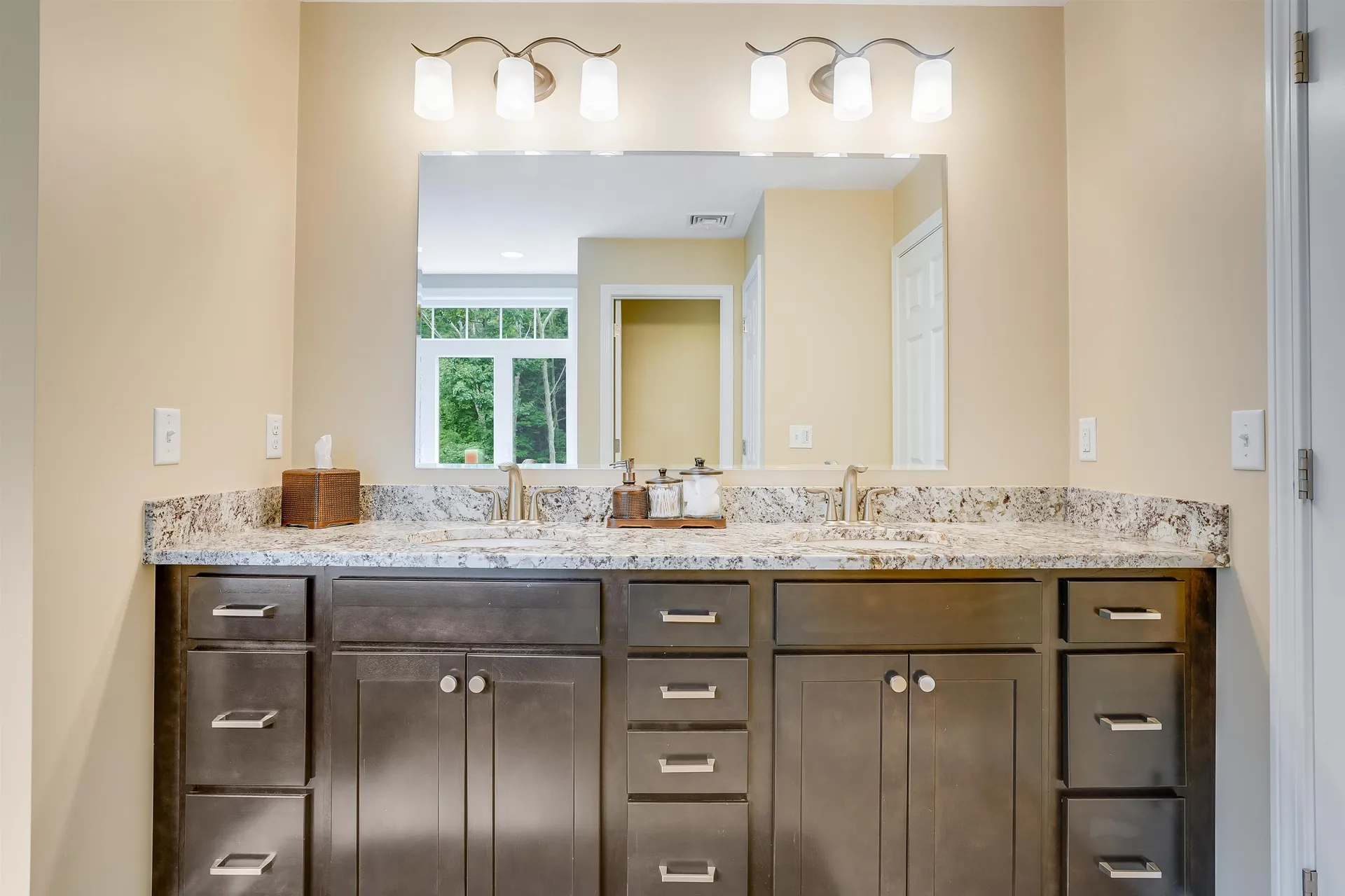 63 Northland Road Windham NH 03087