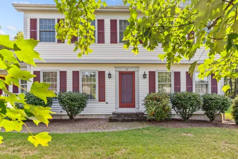 27 Countryside Drive Essex VT 05452