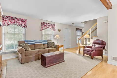 27 Countryside Drive Essex VT 05452