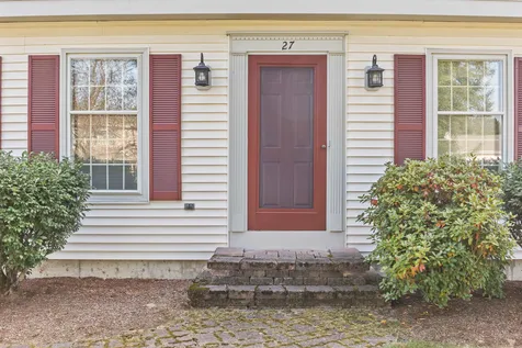 27 Countryside Drive Essex VT 05452