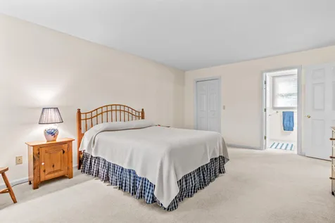 27 Countryside Drive Essex VT 05452