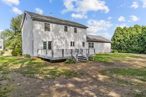 27 Countryside Drive Essex VT 05452