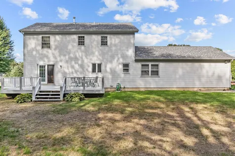 27 Countryside Drive Essex VT 05452