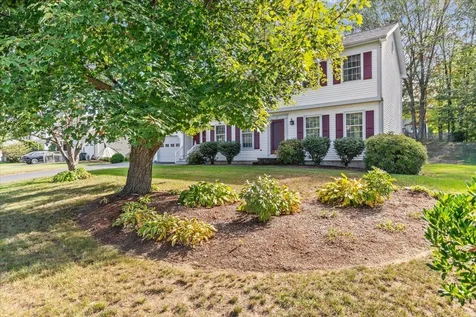 27 Countryside Drive Essex VT 05452