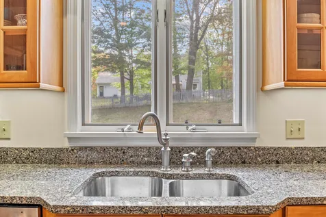 27 Countryside Drive Essex VT 05452