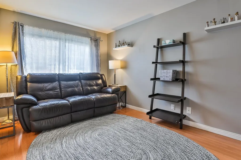 3b Intervale Court Hudson NH 03051