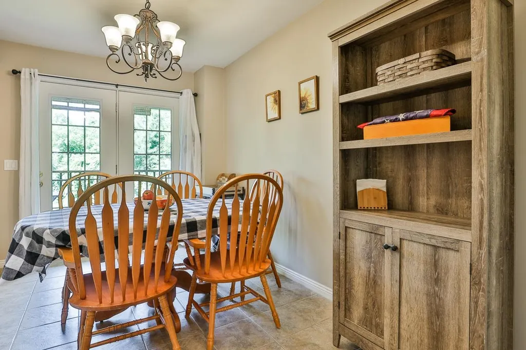 3b Intervale Court Hudson NH 03051