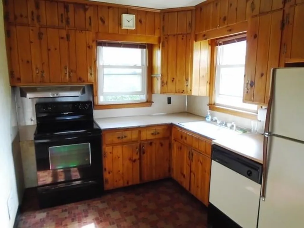 53 Shore Road Burlington VT 05408