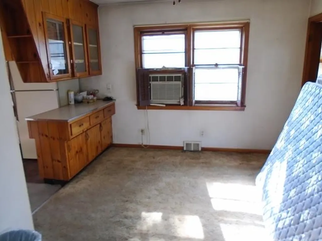 53 Shore Road Burlington VT 05408