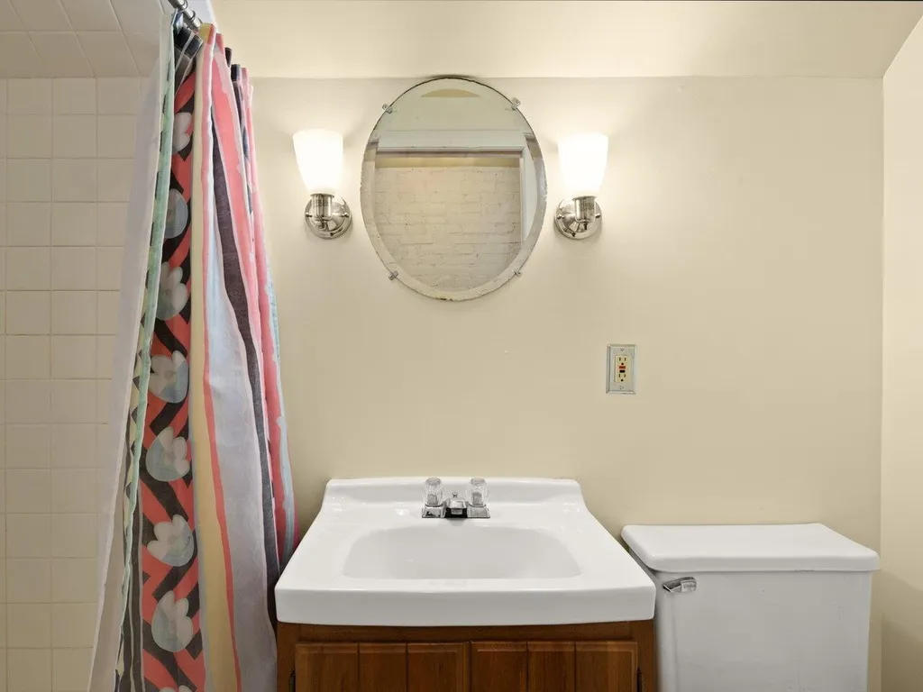 278 College Street Burlington VT 05401