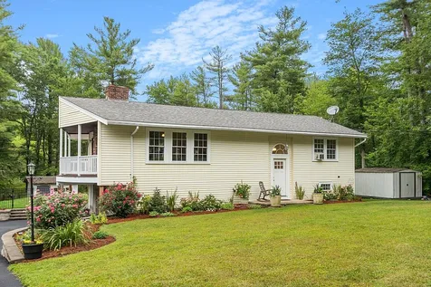 5 Birch Street Plaistow NH 03865-3107