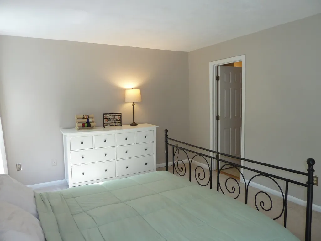 90 Stillwater Drive Nashua NH 03062