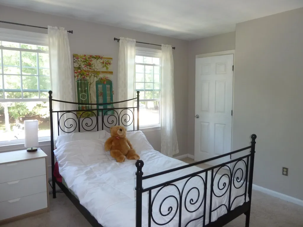 90 Stillwater Drive Nashua NH 03062