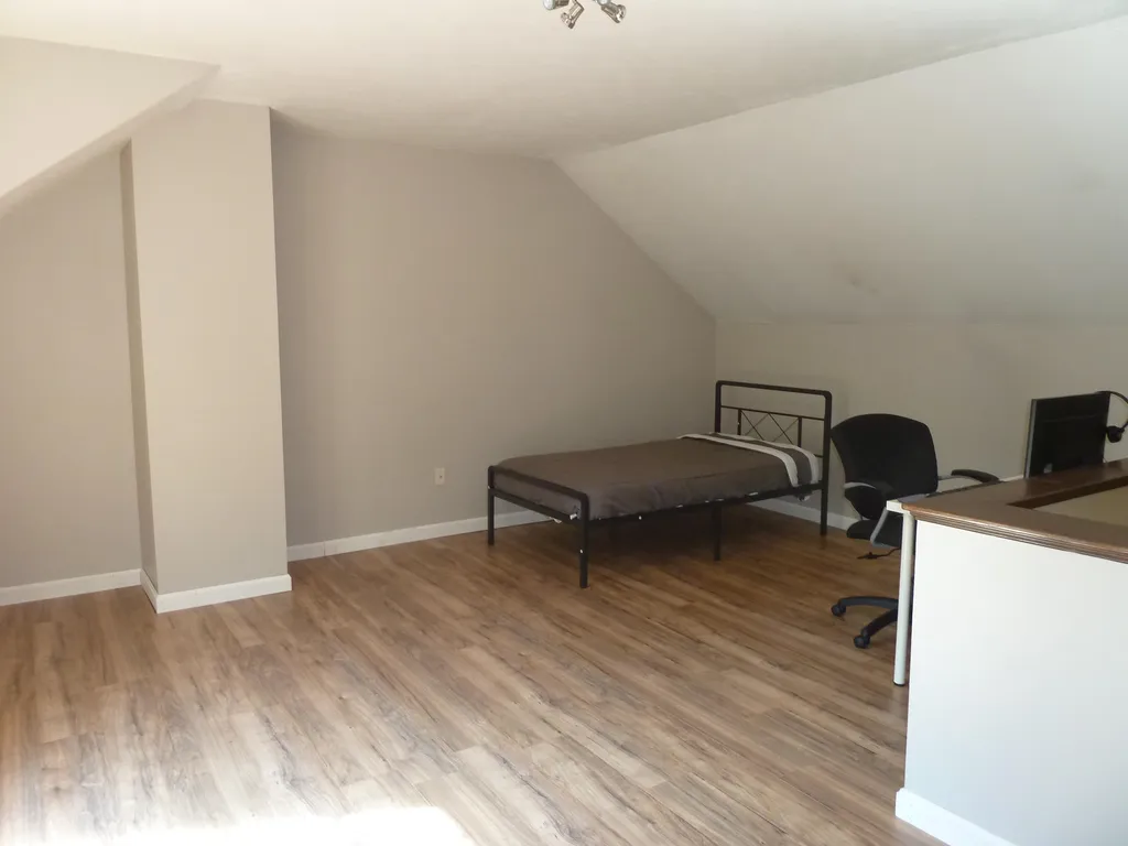 90 Stillwater Drive Nashua NH 03062