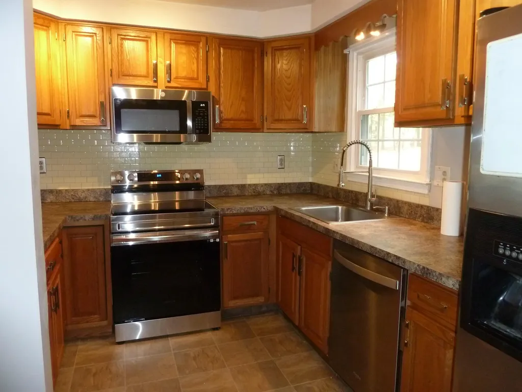 90 Stillwater Drive Nashua NH 03062