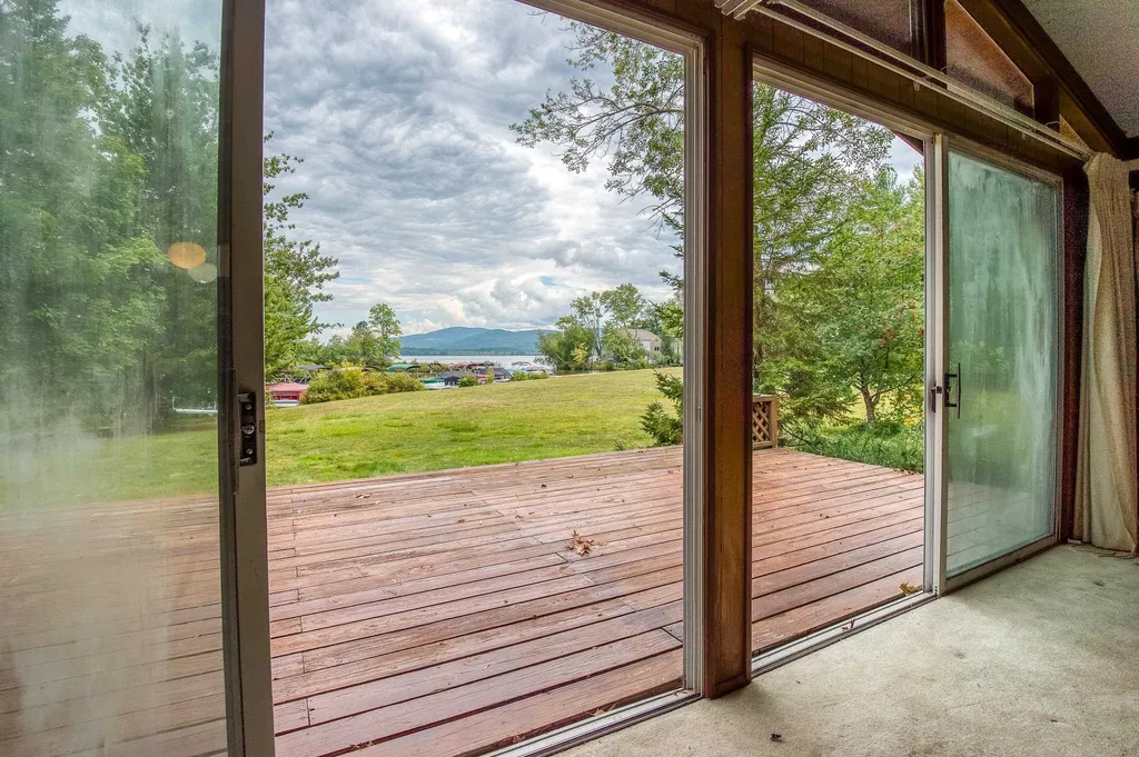 7 Cold Spring Circle Ossipee NH 03864
