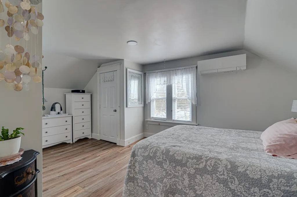 13 College Road Stratham NH 03885