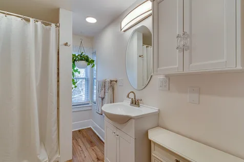 13 College Road Stratham NH 03885