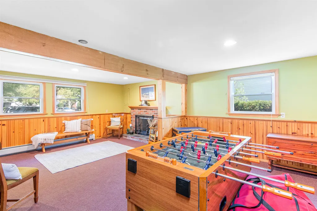 43 James Avenue Burlington VT 05408